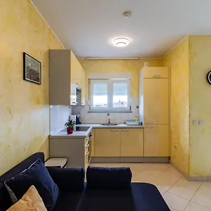 Ben1 Apartment